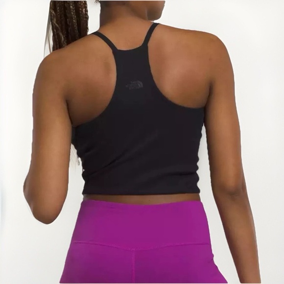 The North Face Black Fitted Crop Tank Top - Picture 3 of 6